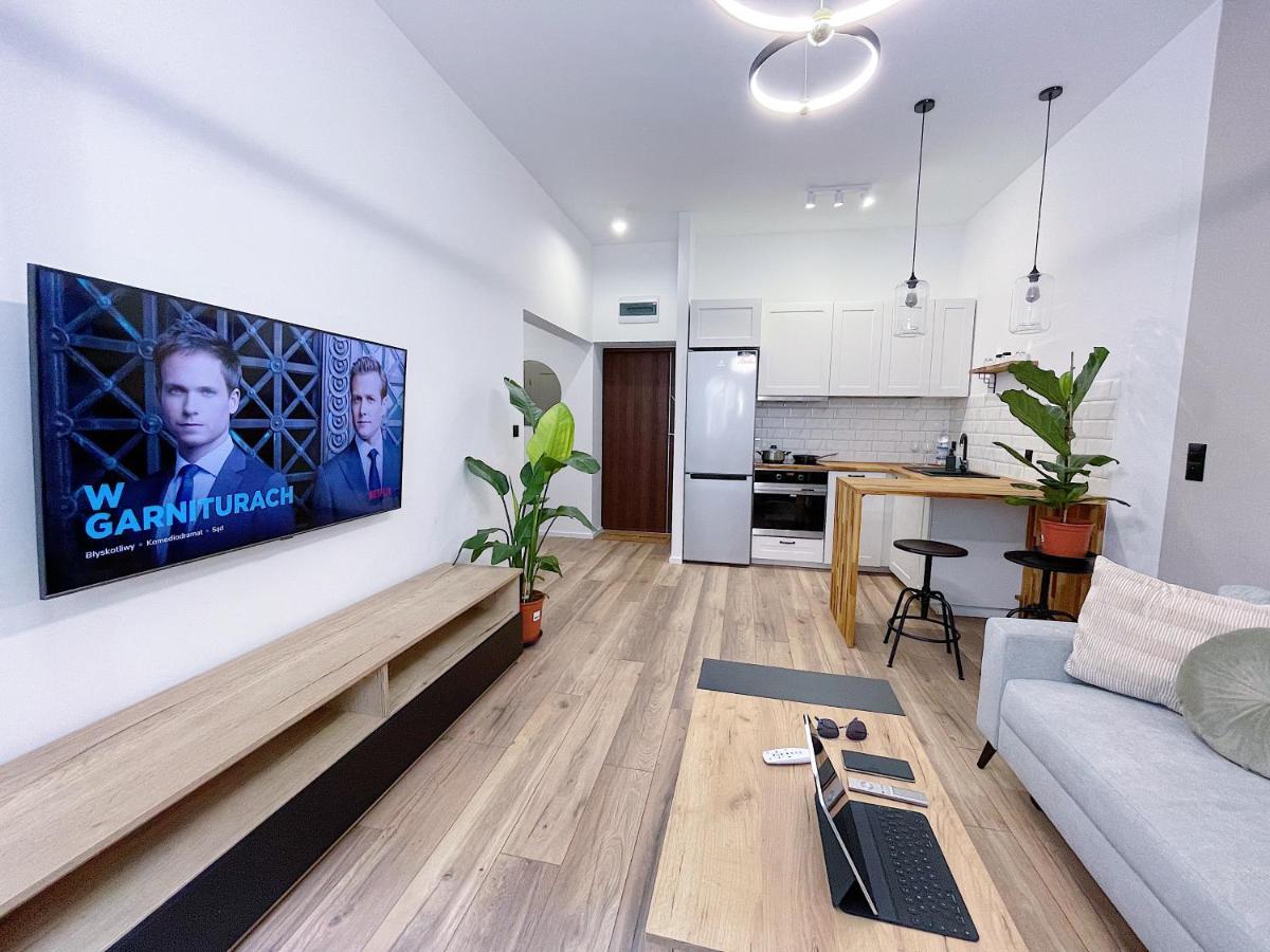 Polonia Art Apartments In The City Center Катовице Екстериор снимка
