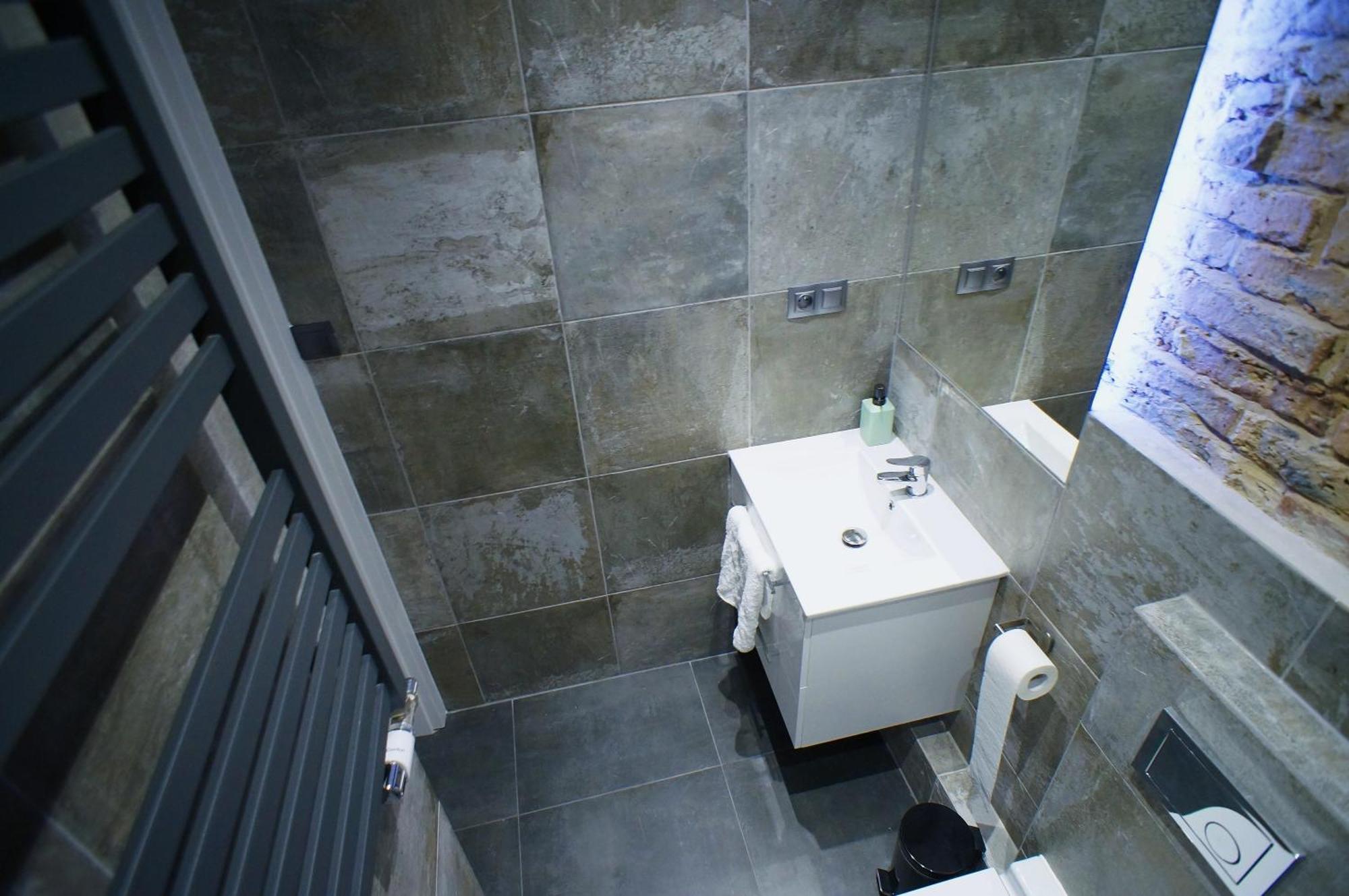 Polonia Art Apartments In The City Center Катовице Екстериор снимка